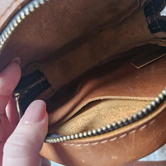 Portland Leather Honey Circle Bag - Picture 5 of 7